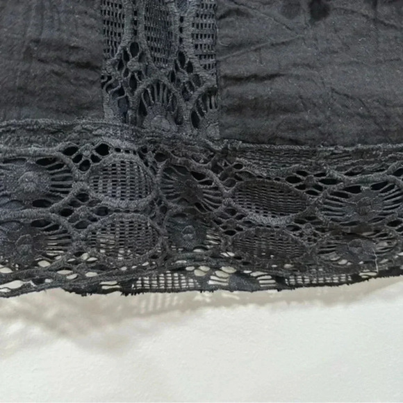 Becca black Crochet detail mini skirt Small - Picture 4 of 6